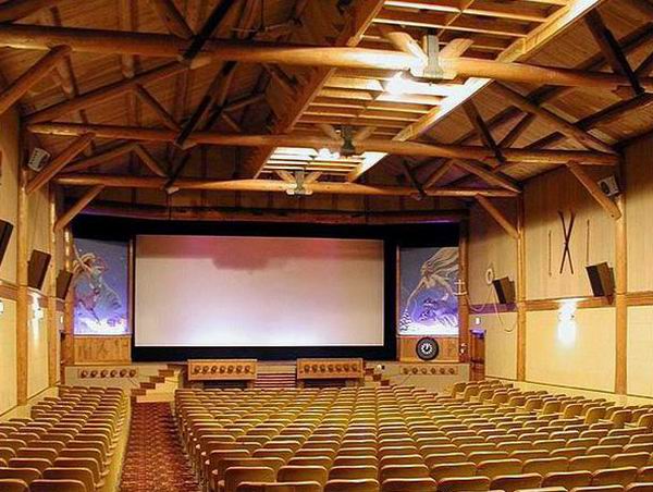 Pines Theatre - The Gorgeous Interior
